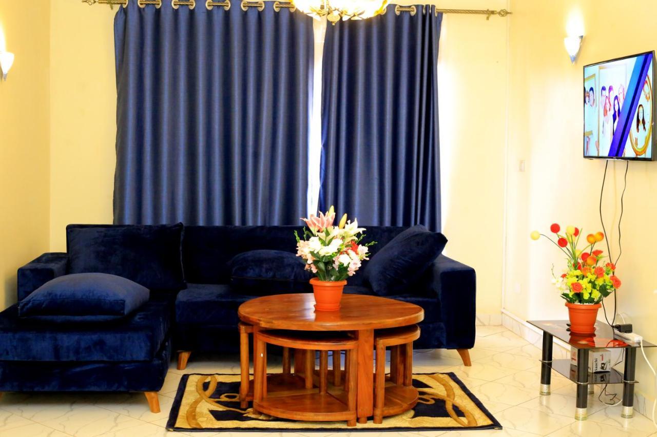 Peace Of Mind Suites Entebbe Exterior foto