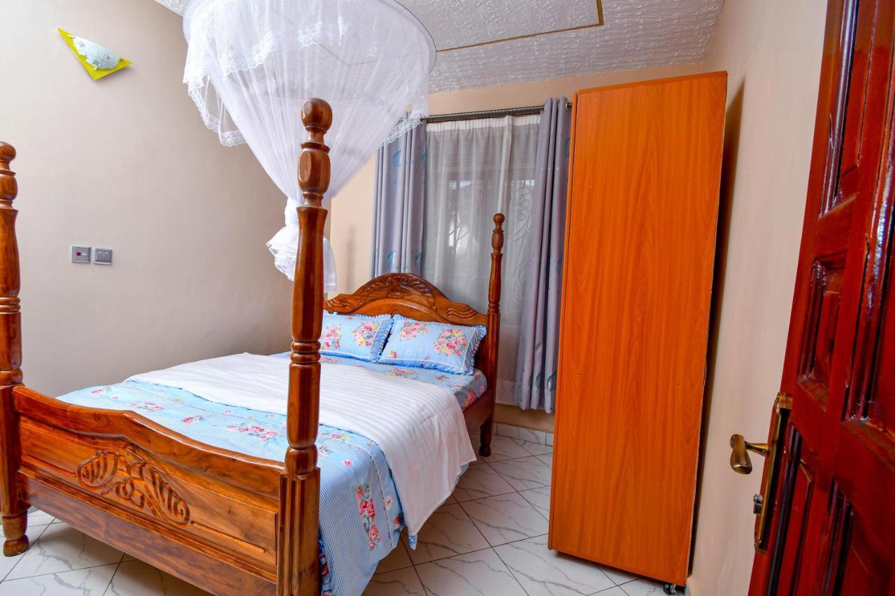 Peace Of Mind Suites Entebbe Exterior foto