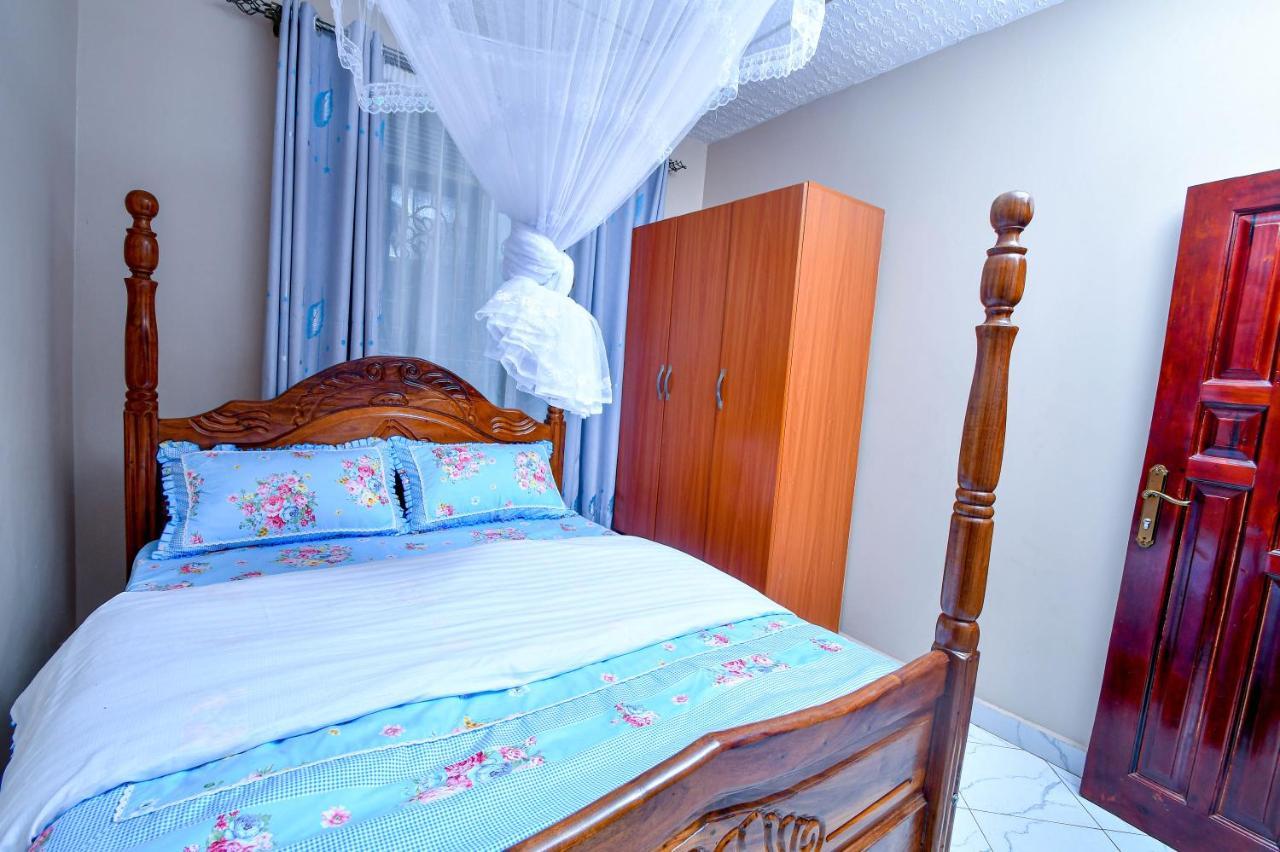 Peace Of Mind Suites Entebbe Exterior foto