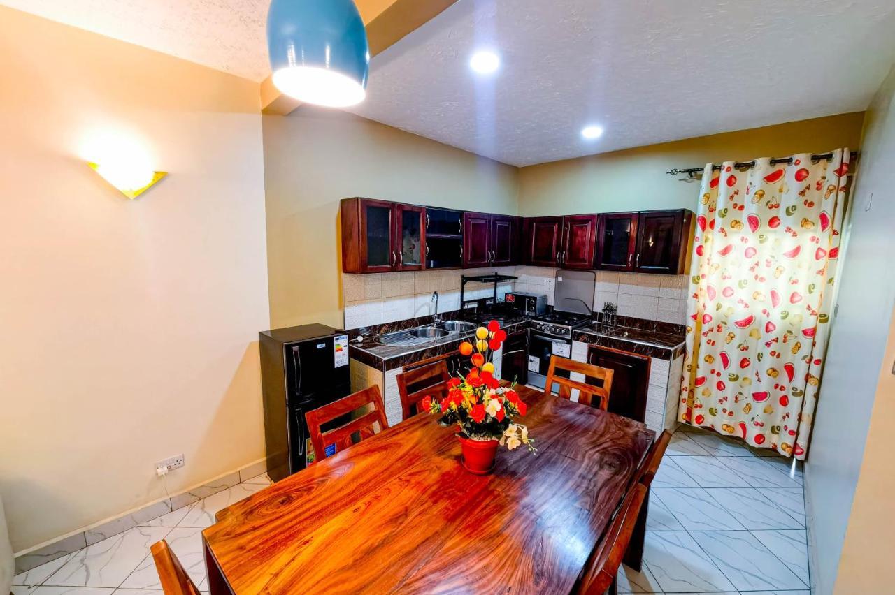 Peace Of Mind Suites Entebbe Exterior foto
