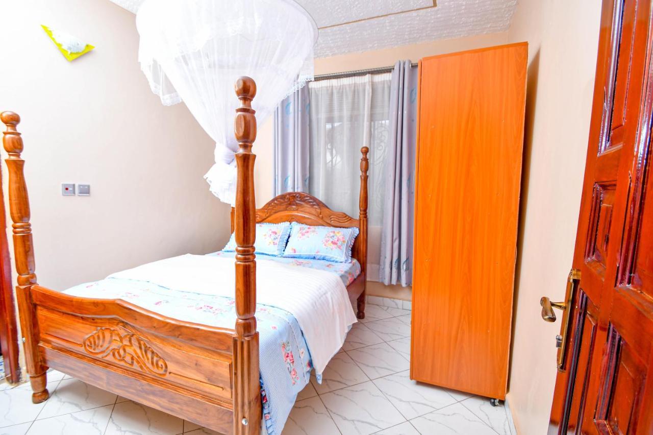 Peace Of Mind Suites Entebbe Exterior foto