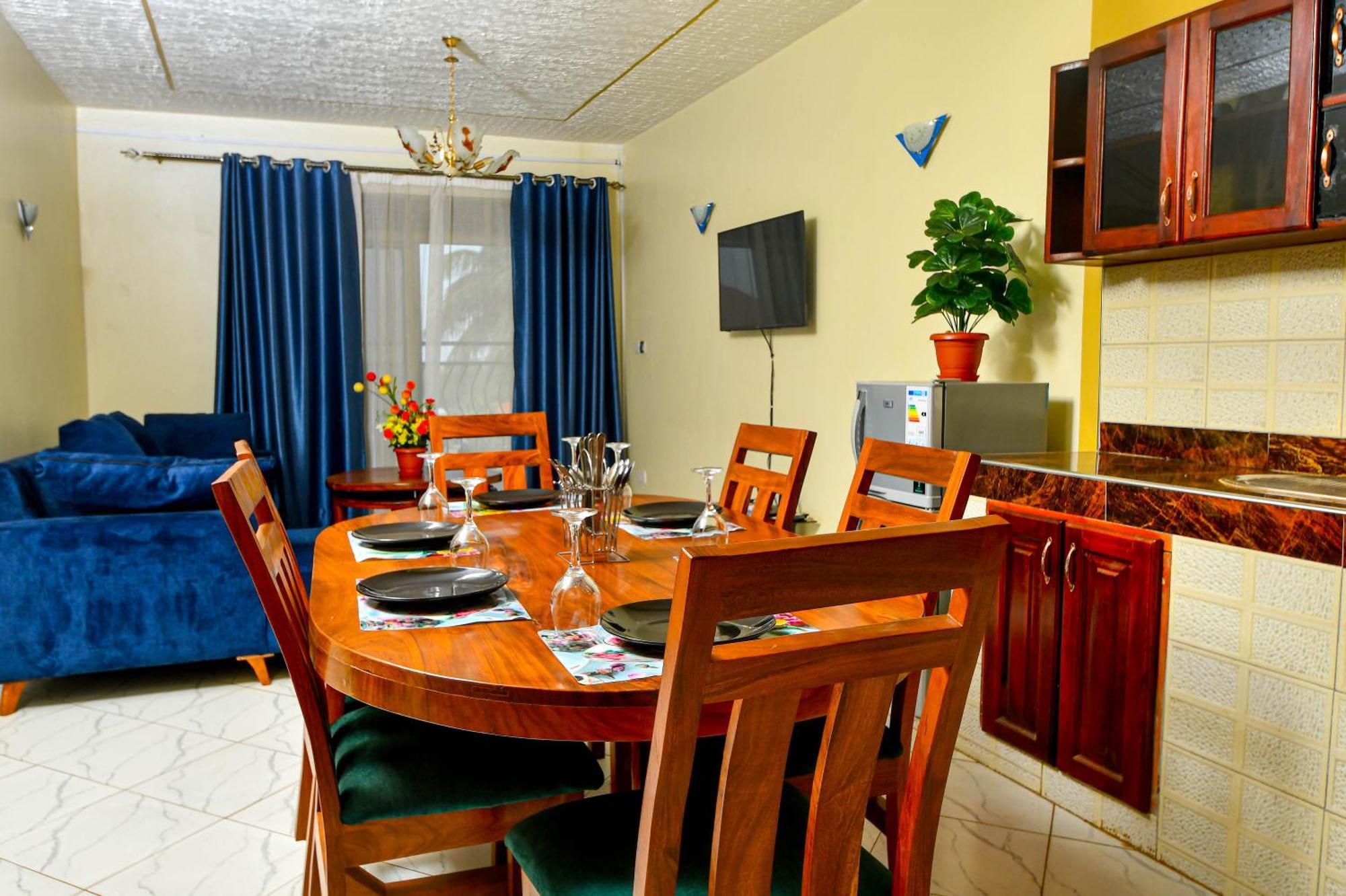 Peace Of Mind Suites Entebbe Exterior foto